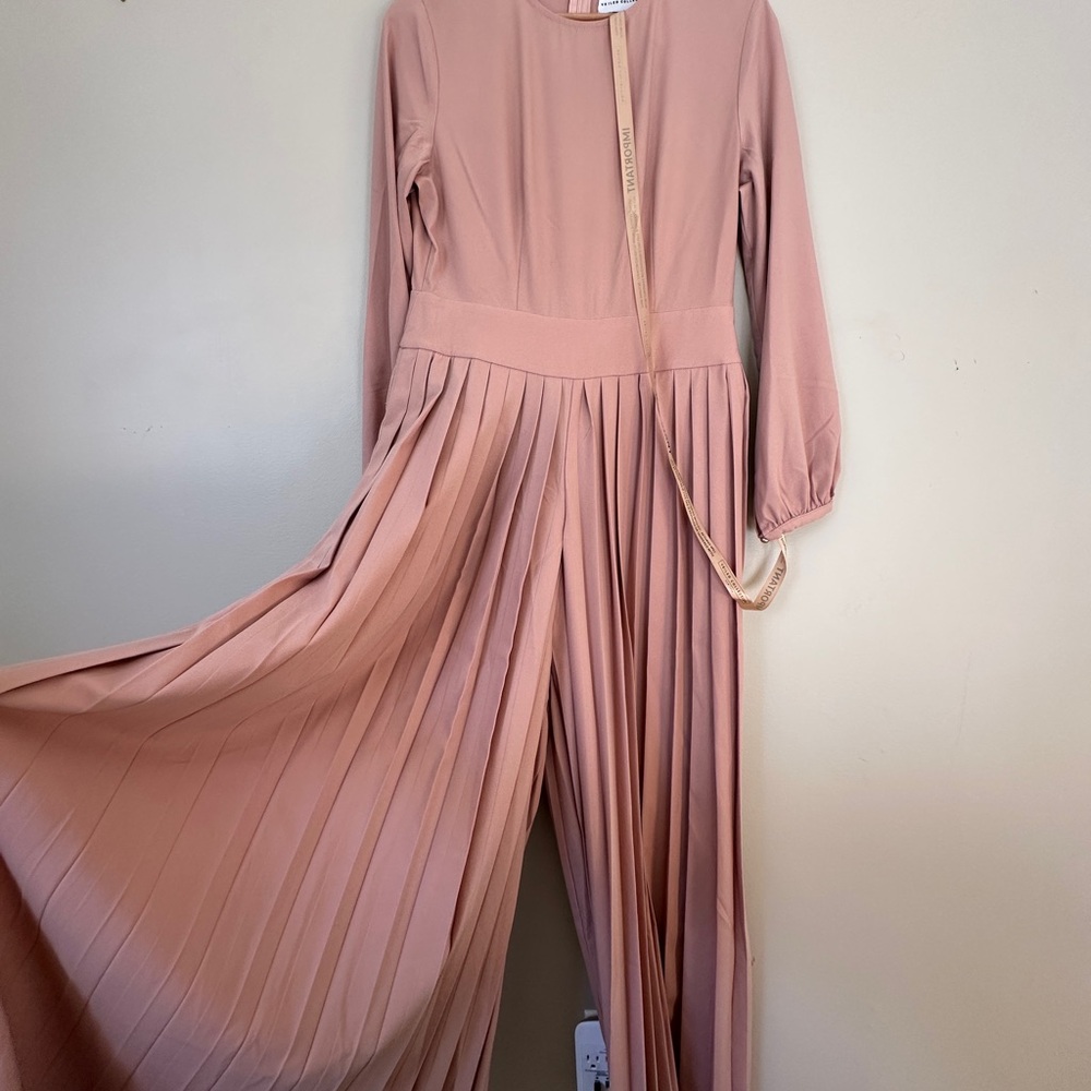 Veiled Collection Dusty Pink wide leg pleated jumpsuit - Picture 3 of 10